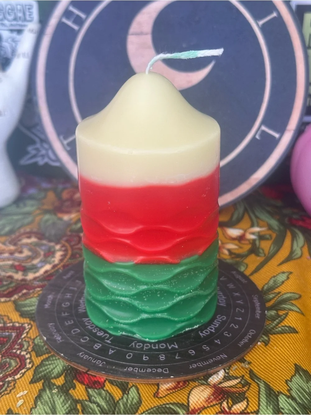 Red Green & Cream Holiday Candle